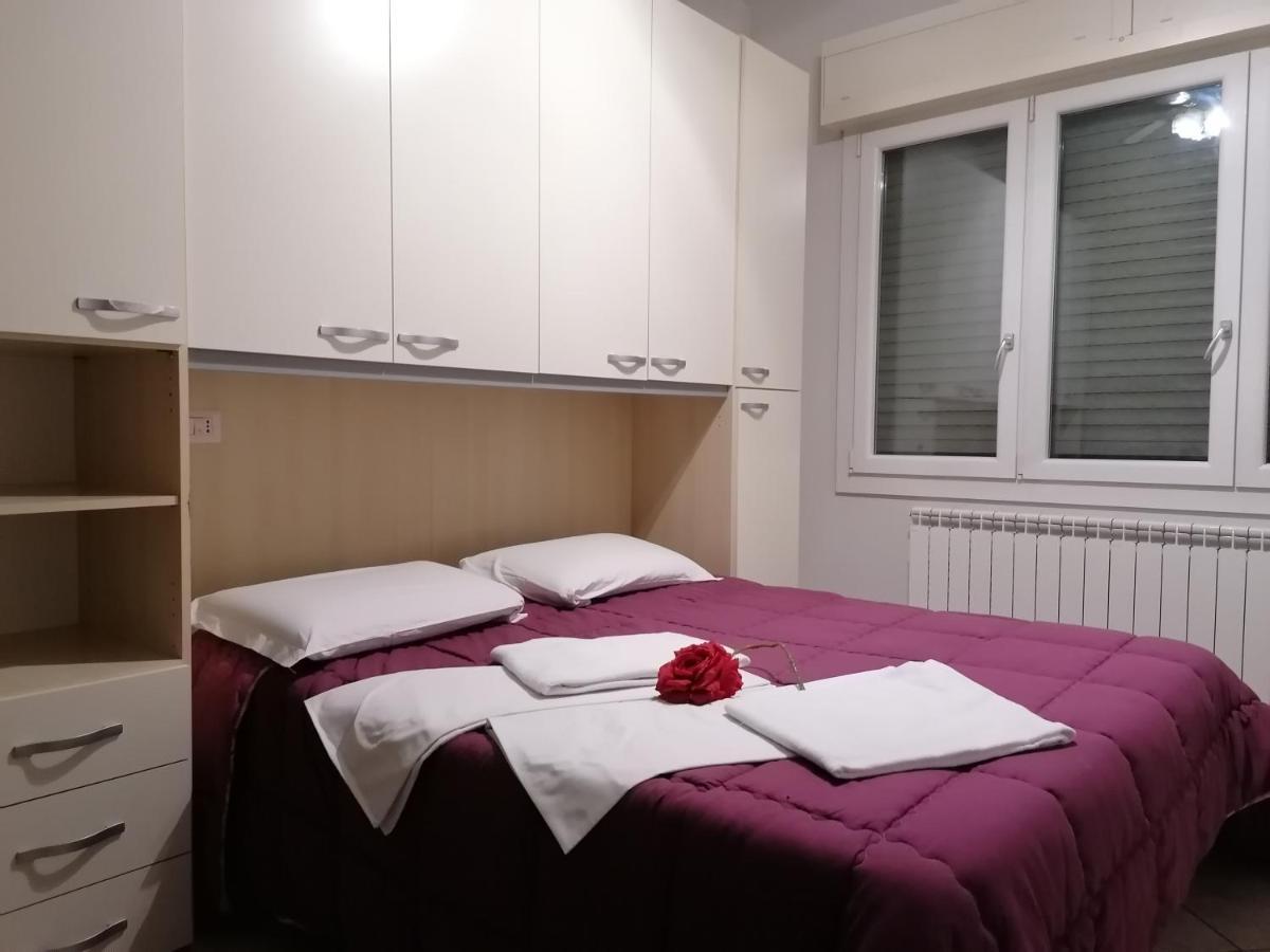Villa Glori Affitto Camere Monolocali 卡普里 外观 照片